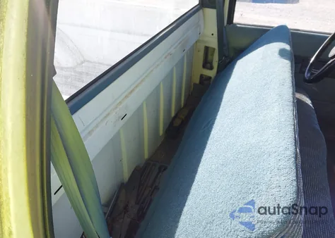 1991 Chevrolet Gmt-400 C1500 из США, поврежденный, VIN 1GCEC14Z8ME157022